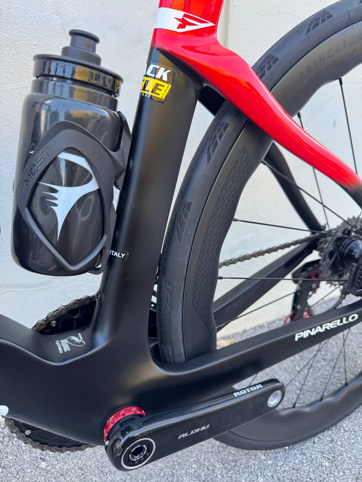 2022 Pinarello Dogma F B611 Red- DuraAce Di2- Princeton Peak 4550 - 53 Pre-Owned