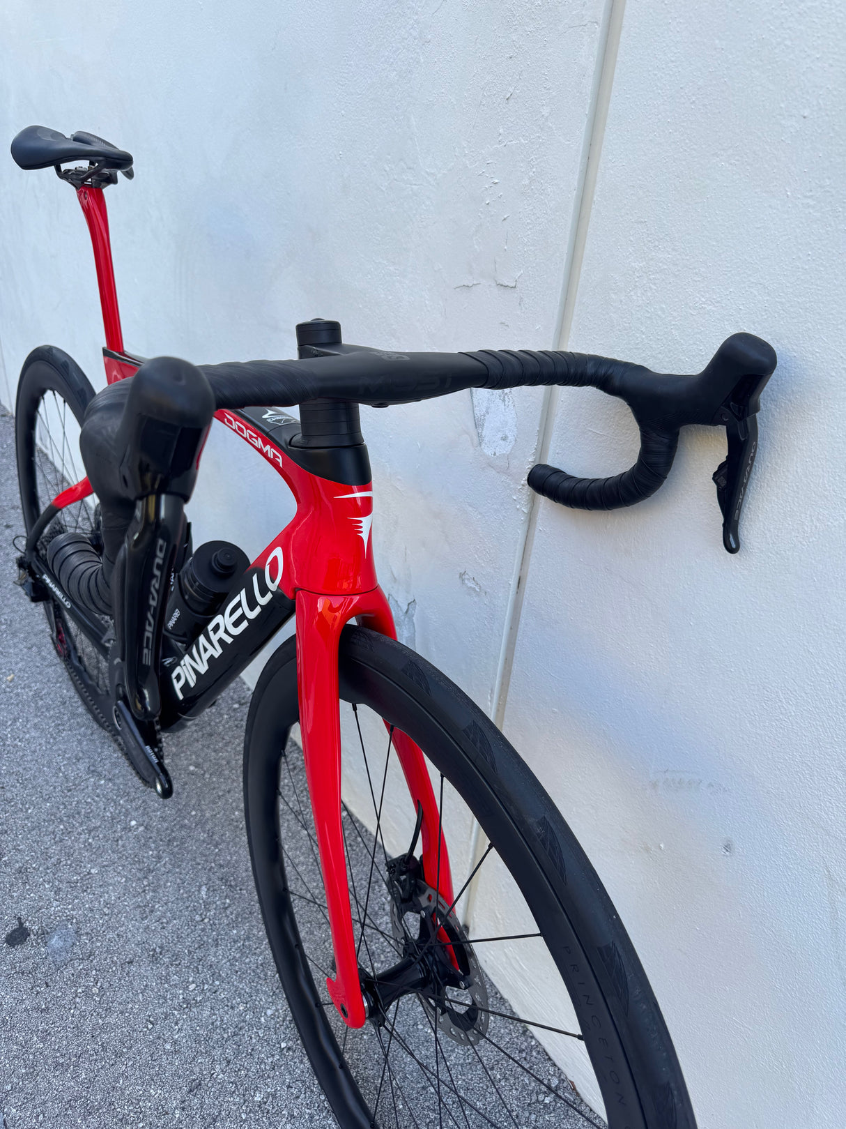 2022 Pinarello Dogma F B611 Red- DuraAce Di2- Princeton Peak 4550 - 53  Pre-Owned