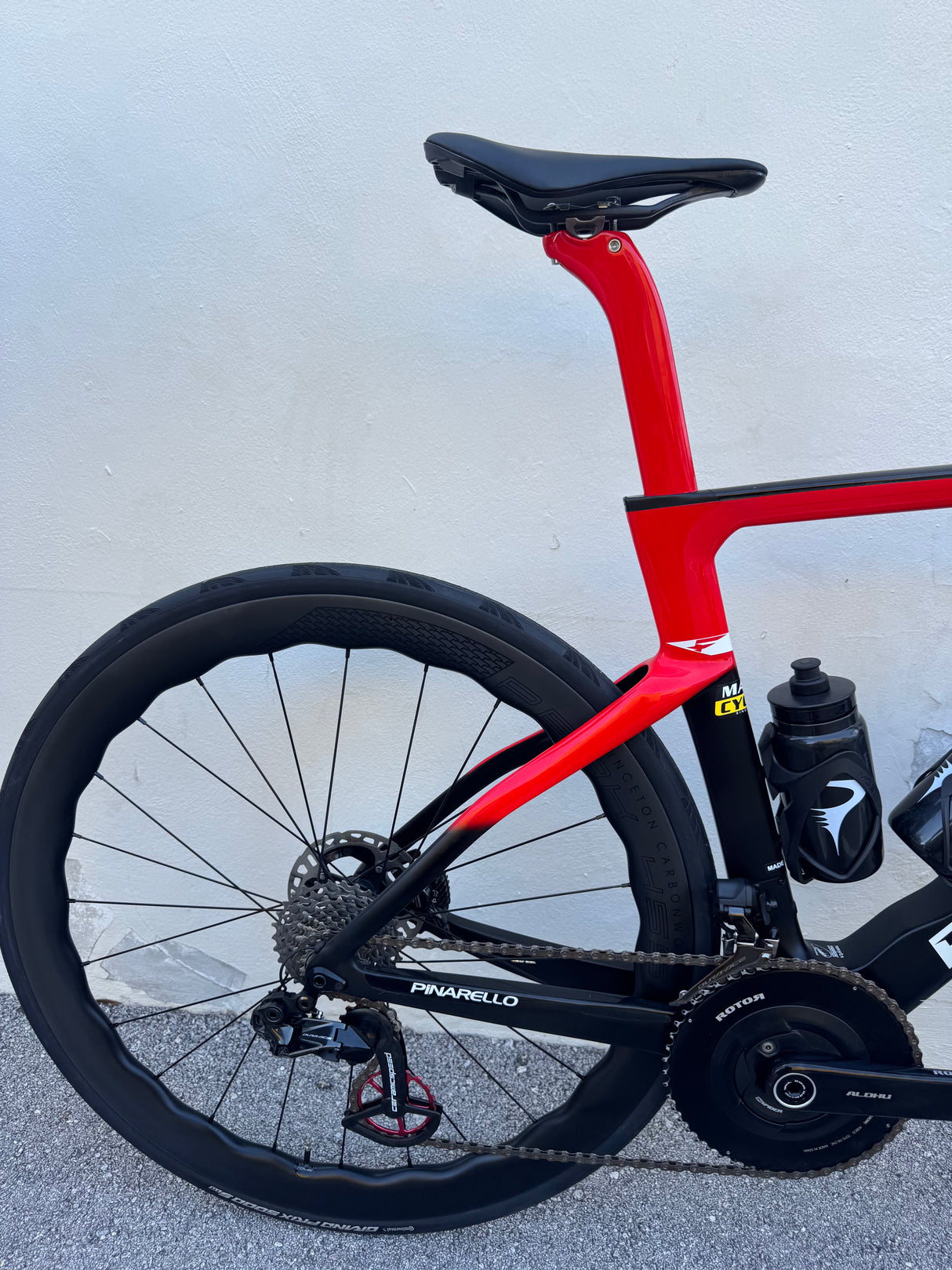 2022 Pinarello Dogma F B611 Red- DuraAce Di2- Princeton Peak 4550 - 53  Pre-Owned